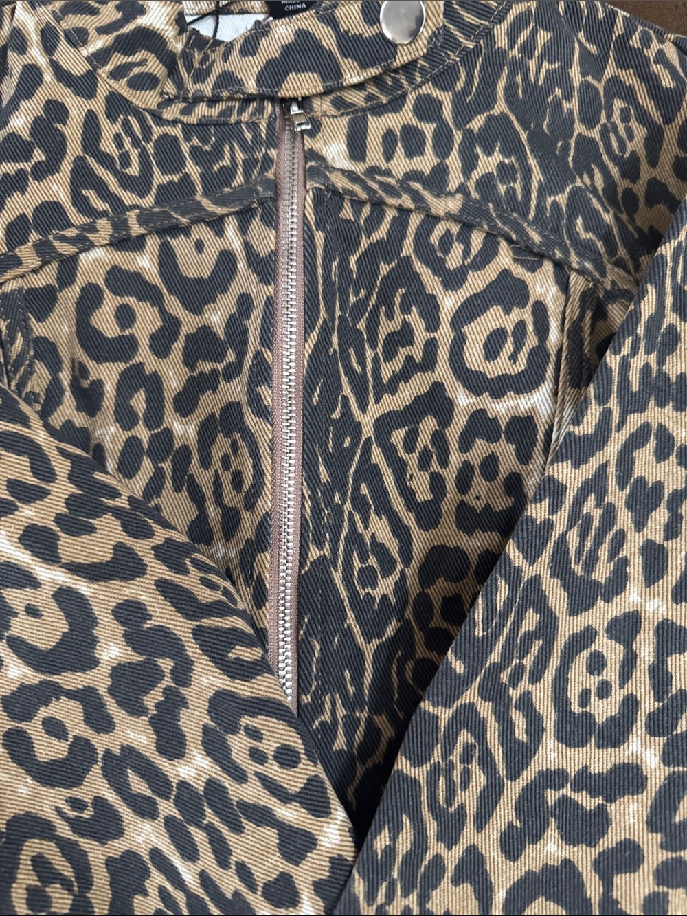 Leopard Print Cropped Jacket - Picture 6 of 13